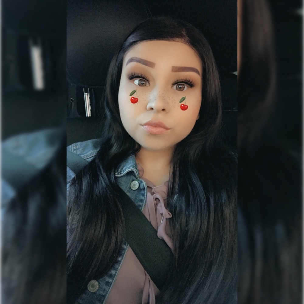 Meet your Posher, Cristina